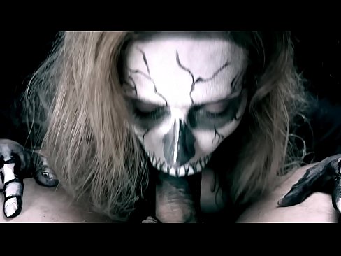 ❤️ Rapariga demoníaca a chupar pilas com a sua boca negra e a engolir esperma. ️ Porno em porno pt.rex-porn-com.ru ❌❤